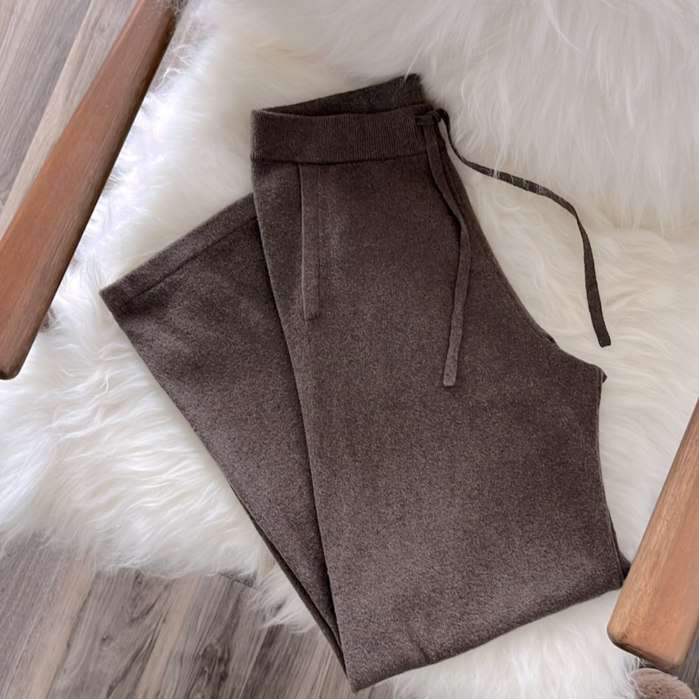 GAP CashSoft Sweater Pants in Cashmere Brown